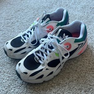 Gently used adidas astir sneakers